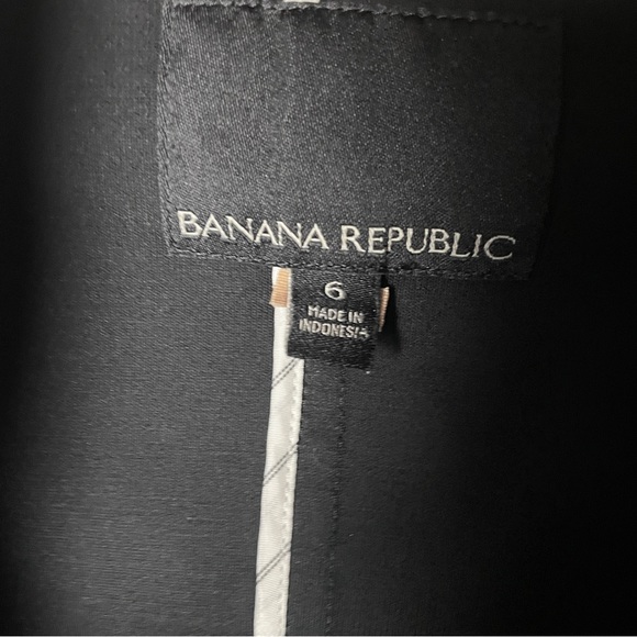 NWOT Banana Republic Lim Ponte Scho Black Stretch Blazer Size 6 - Picture 5 of 6